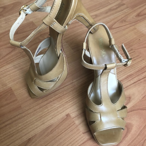 Michael Kors open toe high heels, size 7.5 - Picture 2 of 4